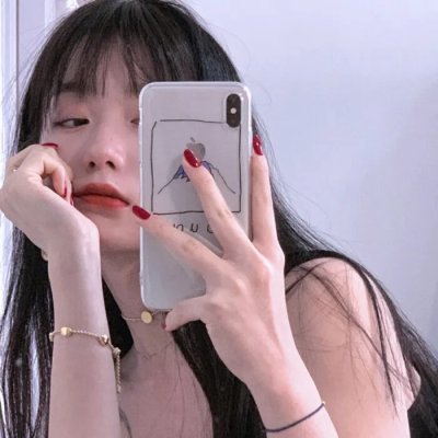 小姑娘艾萝依